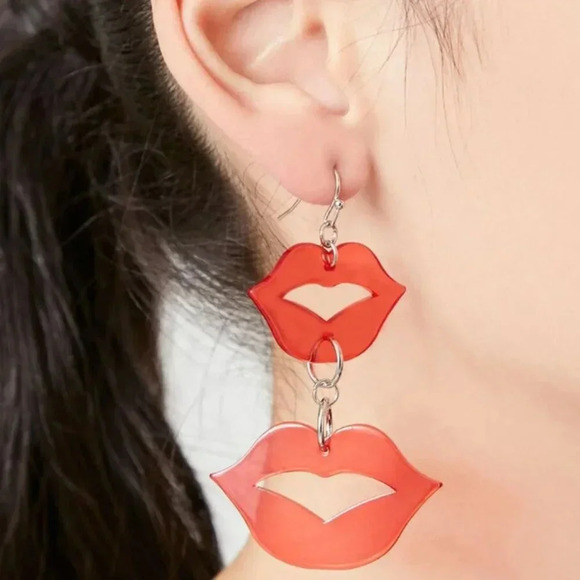 Transparent Lips Drop Women's Hot Fashion Earrings set - Picture 2 of 2